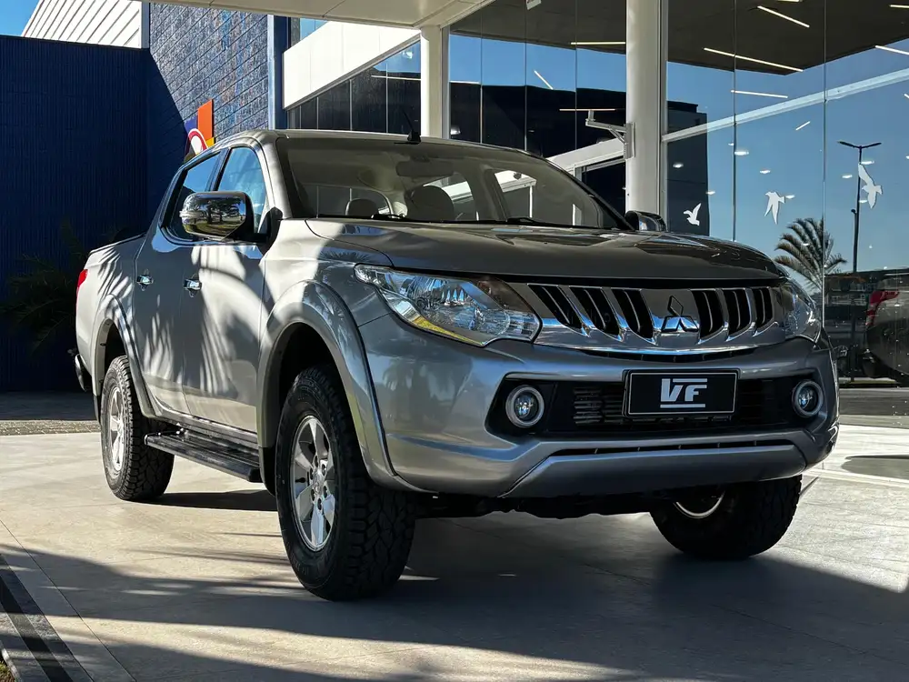 Mitsubishi Triton CD HPE 4X4 2.4 AT 2018